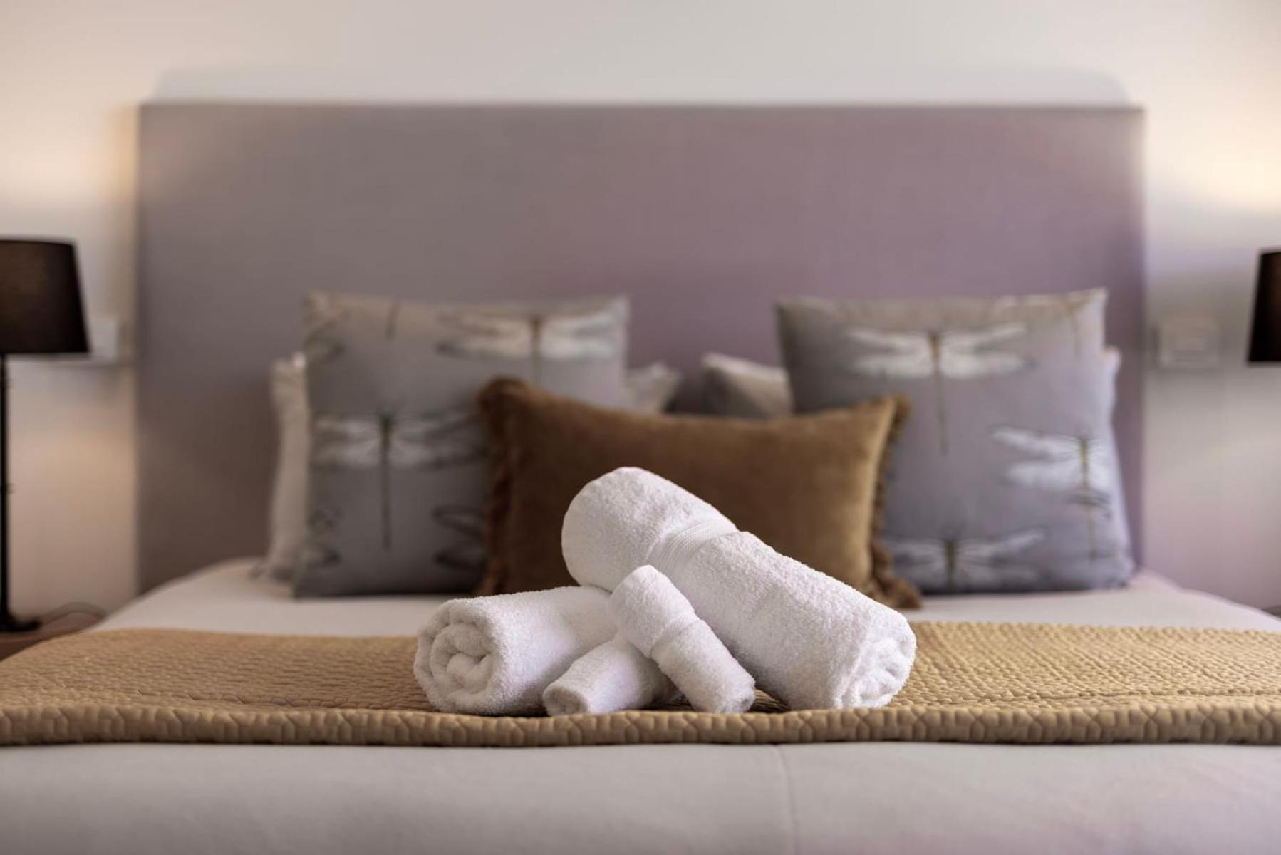 Luxury Ocean & Harbour Views - Heated Pool, Main Beach & Gym Маунт-Маунгани Экстерьер фото